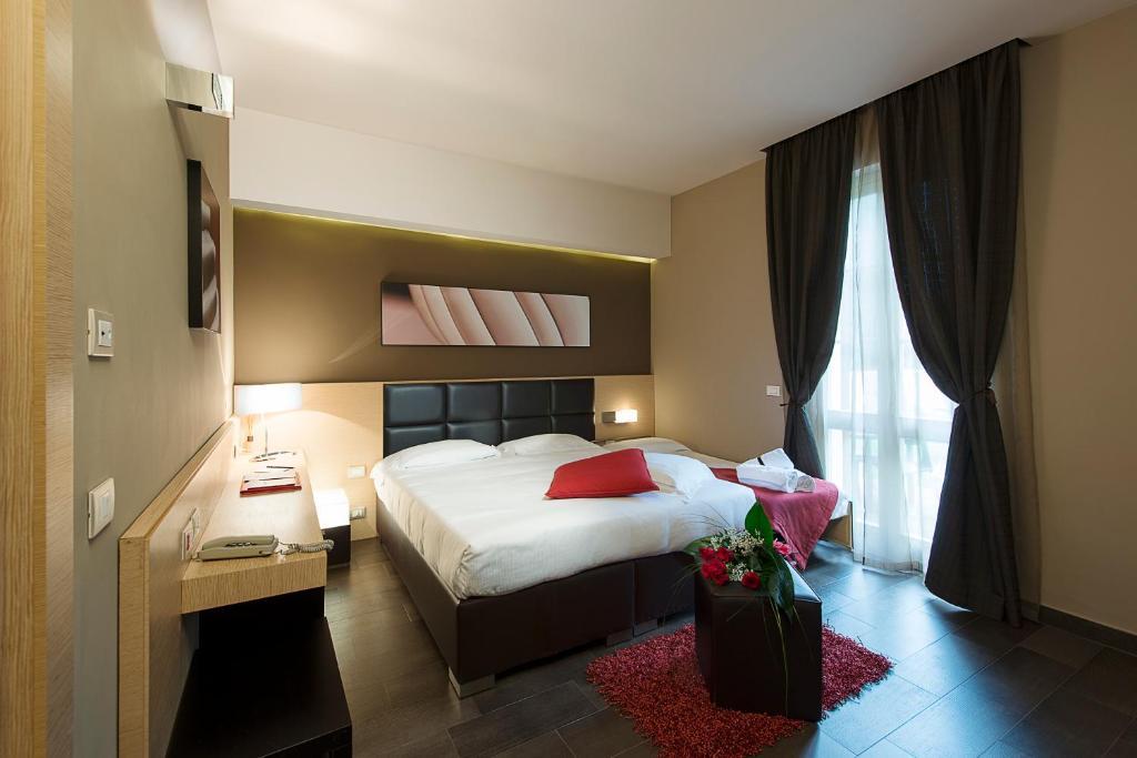 Unahotels Villa Dei Platani Foligno Zimmer foto